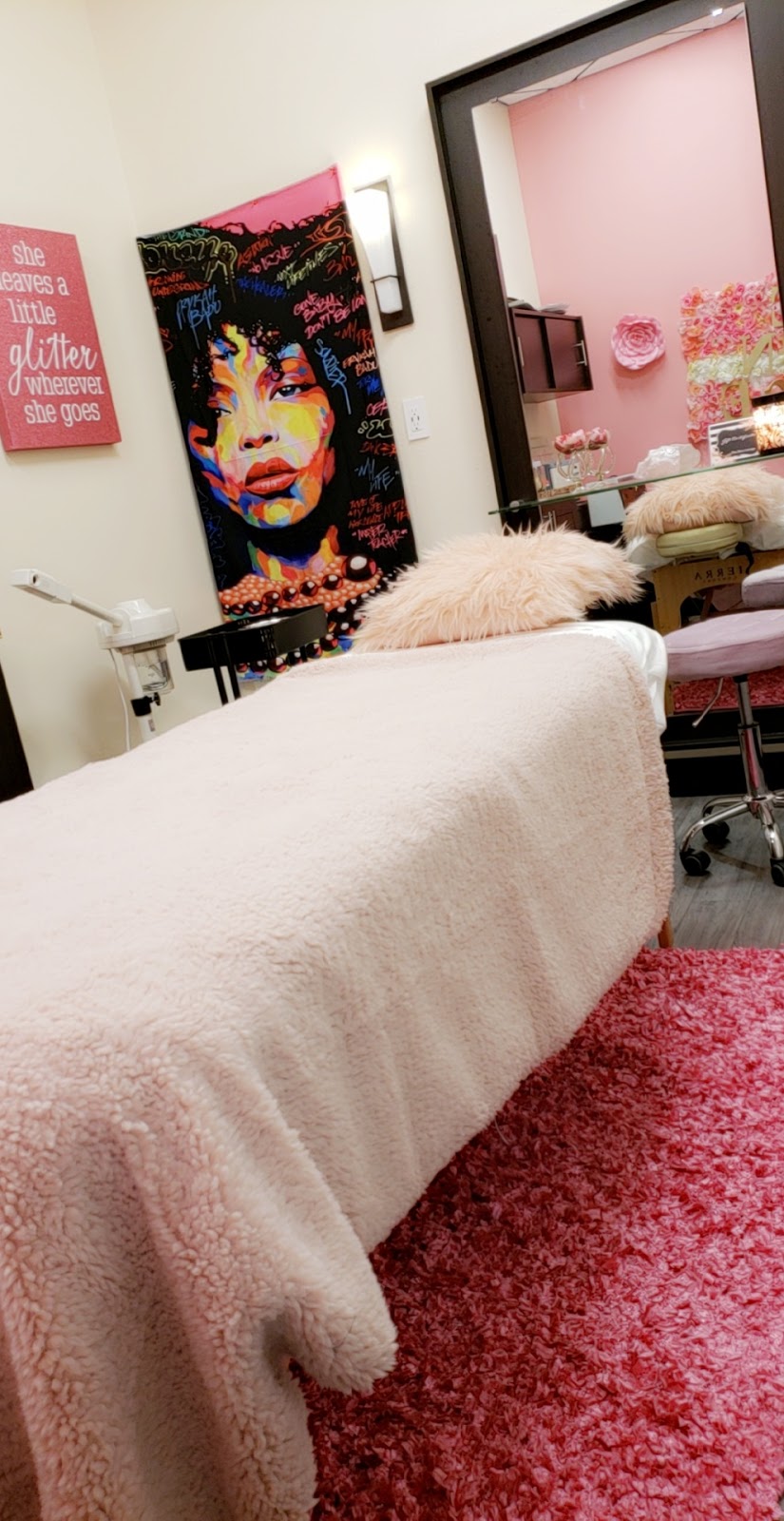 The Sknn Lounge